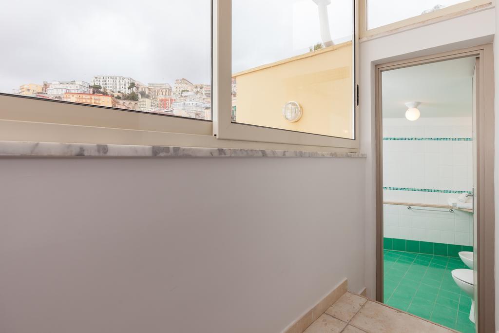 Bright Rooftop By Napoliapartments Appartamento Napoli