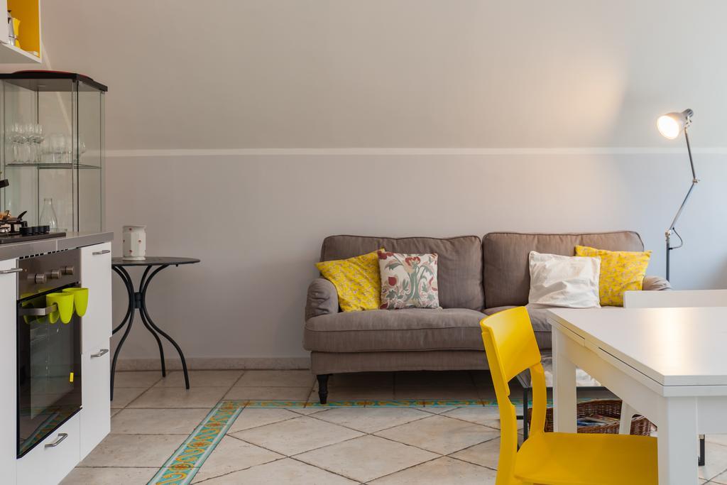 Appartamento Bright Rooftop By Napoliapartments